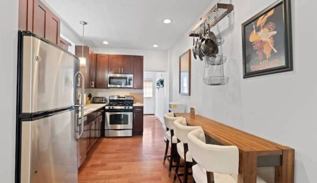 Cozy Luxe Living in Philly with Private Sauna