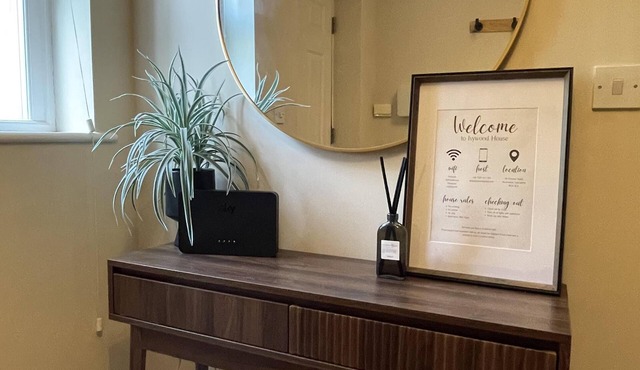 Cozy Manchester Hideaway with 2 Bedrooms