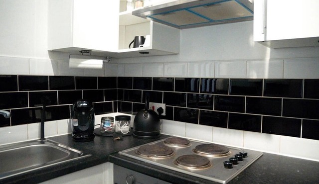 Cozy Manchester Retreat With 2 Bedrooms