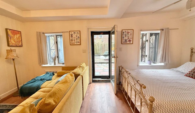 Cozy Manhattan View Suite