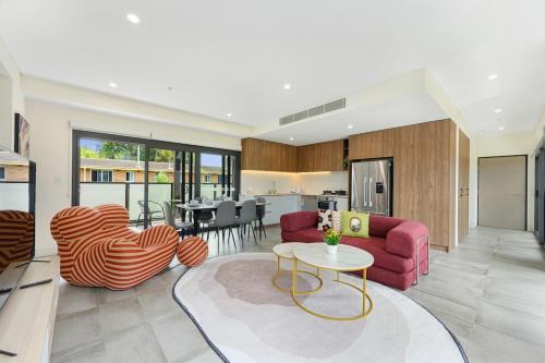 Cozy Marrickville 2BR 10 Min Walk to Train