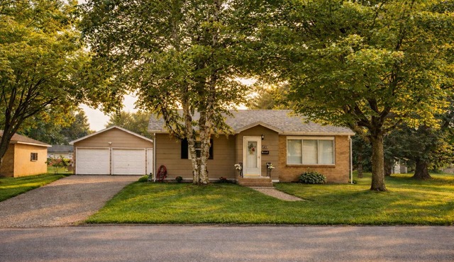 Cozy Menominee Home