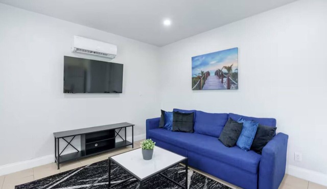 Cozy Miami Retreat | Parking Fast WiFi