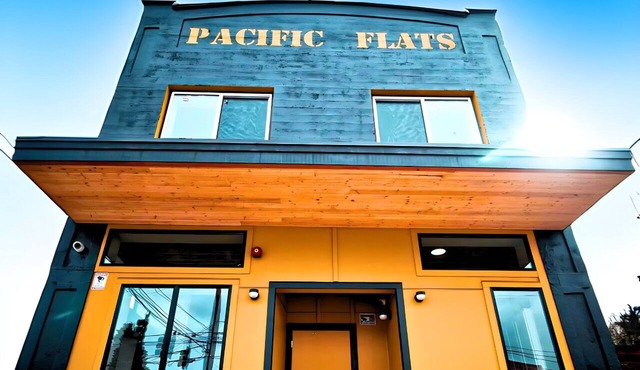 Cozy Micro Suites: Sleeps 2, Minutes to Downtown