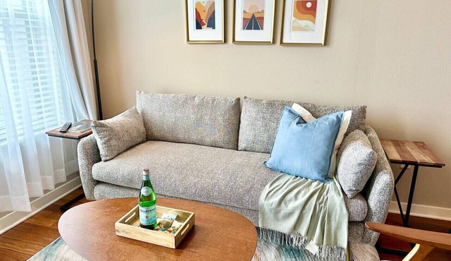 Cozy Mid-Century Modern FREE parking | MDAnderson