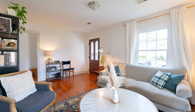 Cozy Midtown cottage, 2.5 miles from Masters