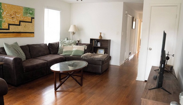 Cozy Midtown Townhouse, Walk to Peidmont Park, Beltline, Ansley mall, Sleeps 6