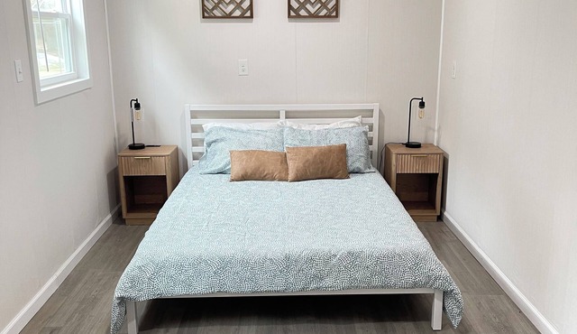 Cozy Minimalistic One Bedroom Home