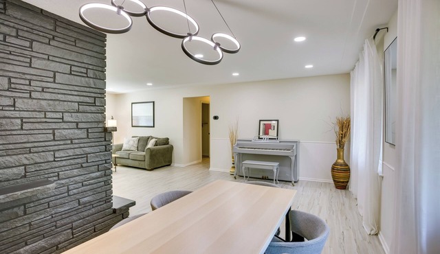 Cozy Minneapolis Home w/Air Hockey, Near Downtown