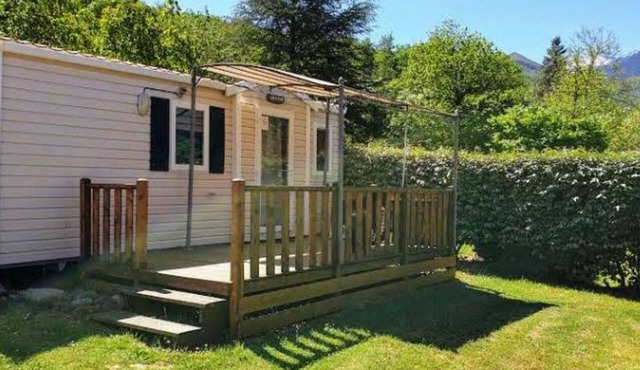 Cozy Mobile Home with Terrace for 4 Guests