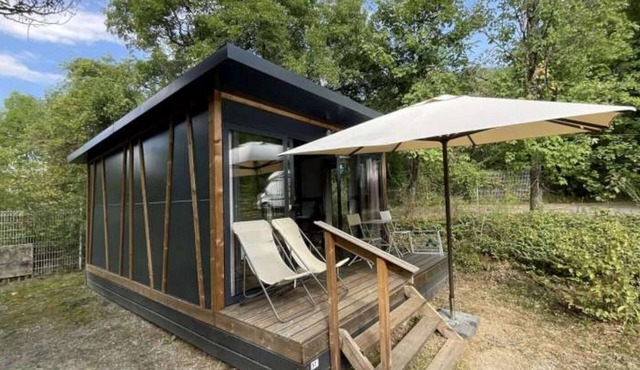 Cozy Mobile Home for 2 with Terrace