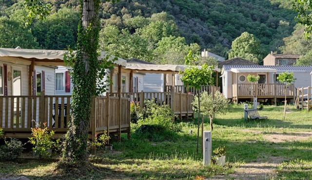 Cozy mobile home for 4 people with fully-equipped kitchen