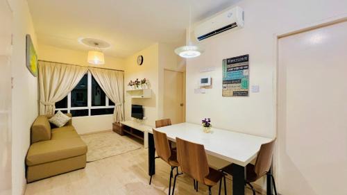 Cozy Modern 1-Bedroom Condo