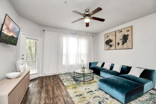 Cozy & Modern 1BR Apt - Walk to Zoo & Med Center