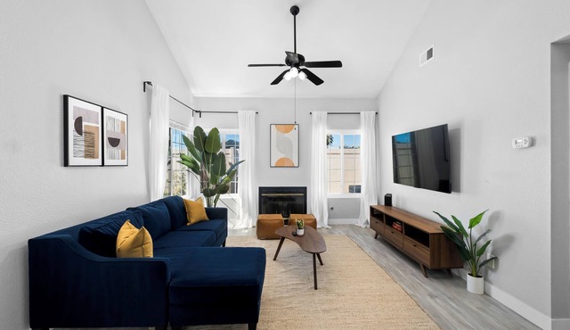 Cozy Modern 2BR Oceanside Home for Mid-term Stay