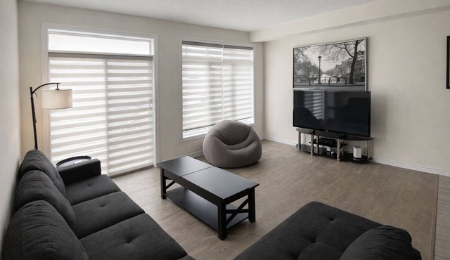 Cozy Modern 2BR Smart Townhome—Minutes from Diners, Shops & Innisfil Beach Park!