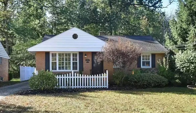 Cozy & Modern 3-Bed Getaway Near Lake Erie