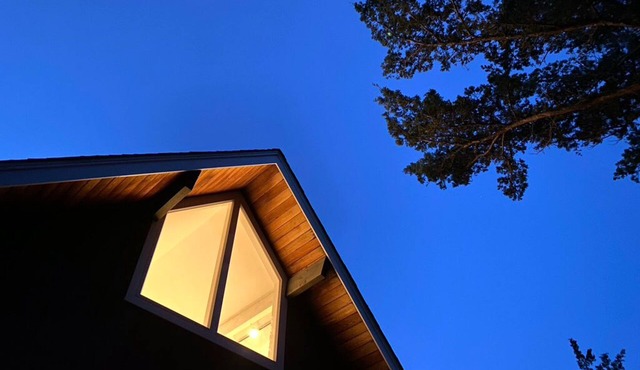 Cozy, modern A-frame, steps to the beach in tranquil Cape May Point