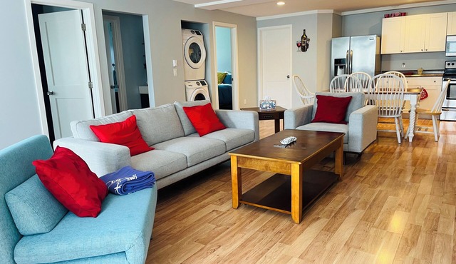 Cozy modern casita! Near SeaTac airport