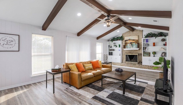 Cozy, modern farm style home ~ great central location!