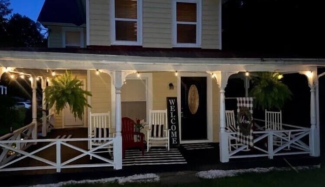 Cozy Modern Farmhouse