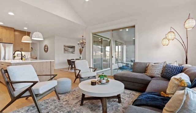 Cozy Modern Farmhouse | 3 bedrooms