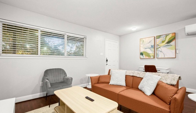 Cozy & Modern Parking W/D Near Downtown & UT