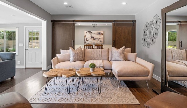 Cozy, Modern Pool Home in Los Angeles!