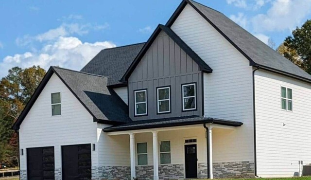 Cozy Modern Retreat in Douglasville