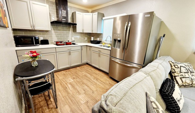 Cozy, Modern Stay Located Near Hobby Airport, And Many Facories