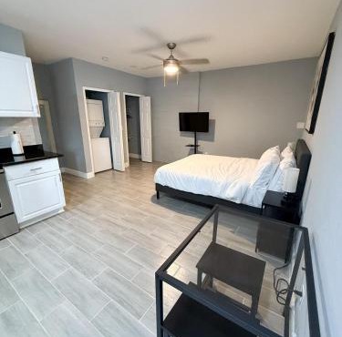 Cozy Modern Studio