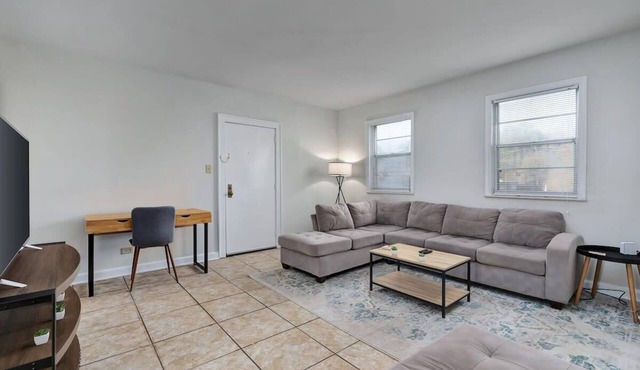 Cozy, modest apartment sleeps 6!