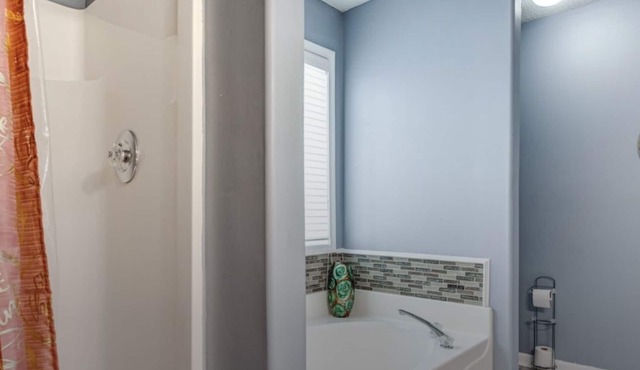 Cozy Monroe Villa Getaway-Poolside Fun & Pet-Friendly!