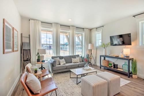 Cozy Montana Retreat with Patio Near Parks!