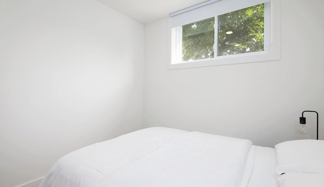 Cozy Montreal retreat in the charming neighborhood of Ahuntsic (5mn to Sauvé)