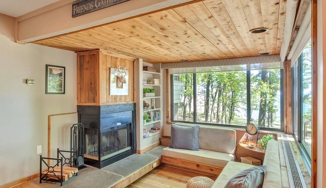 Cozy Mountain vibes @ Dobie condos, - location location location!