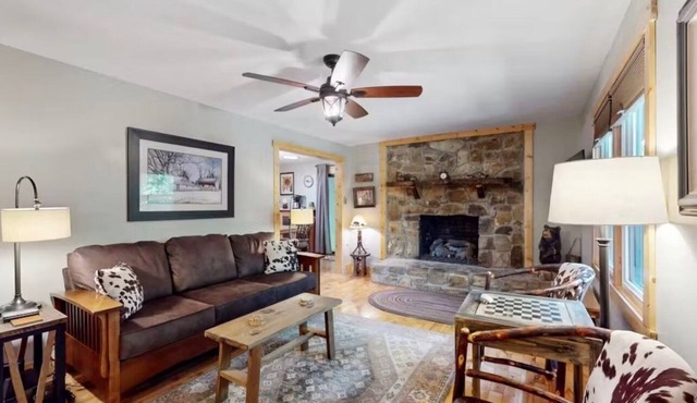 Cozy Mountain Cabin in Linville, NC