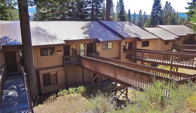 Cozy Mountain Condo with Hot Tub & Seasonal Pool - Year-Round Outdoor Fun Nearby