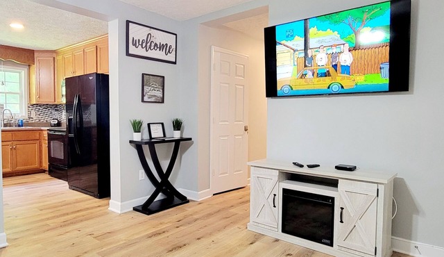 Cozy Mountain Cottage - Perfect for Friends, Family
