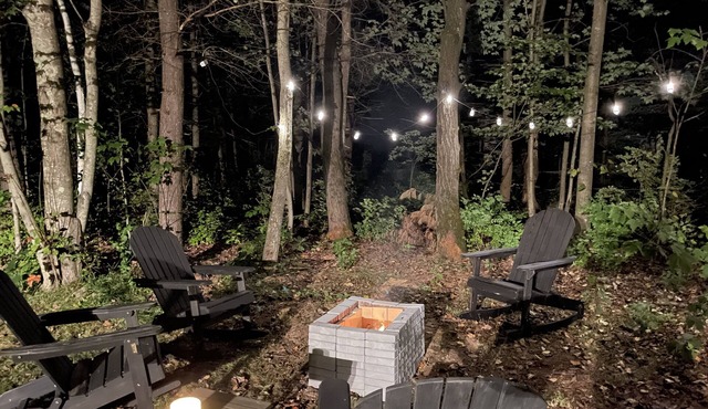 Cozy Mountain Cottage perfect for ski weekend. Pet Friendly!