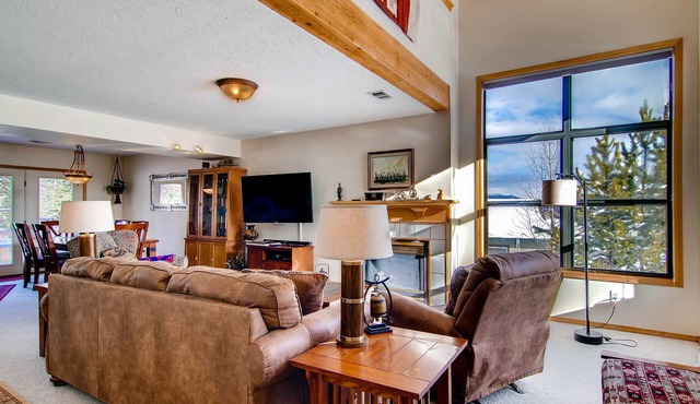 Cozy Mountain Getaway with Hot Tub, Spacious Deck & All-Season Fun Awaits!