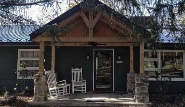 Cozy Mountain home near Covington, Virginia, The Greenbriar and Homestead