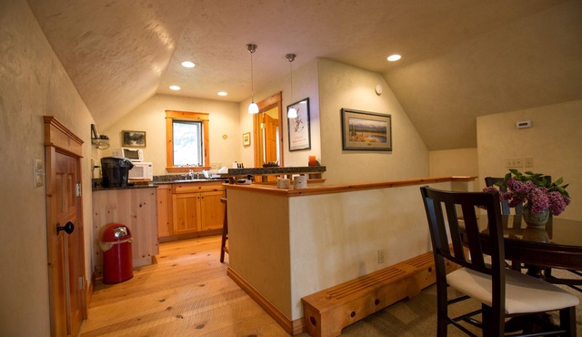 Cozy Mountain Studio close to Bigfork, Flathead Lake, Swan Lake