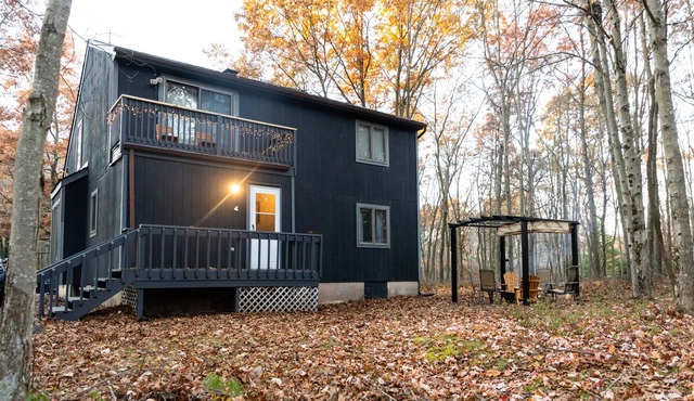 Cozy Mountain Top Cottage! Unique Poconos Lake House with Fire Pit!