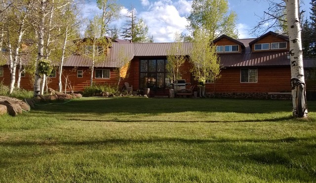 Cozy Mountain Retreat/Great For Reunions, Family Retreats, Room For Tents!