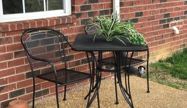 Cozy Mountain Views Home Suite