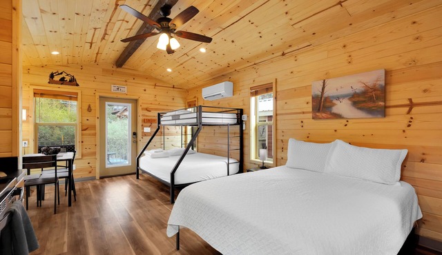Cozy - Mt Lemmon Hotel in Summerhaven, Cabin 11