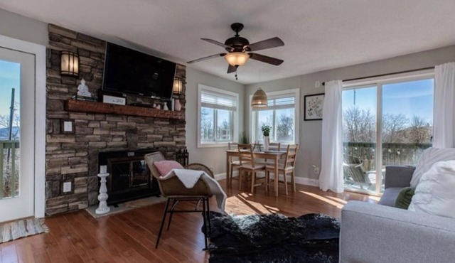 Cozy Mtn Ski Condo | Great Location| Fireplc | W/D