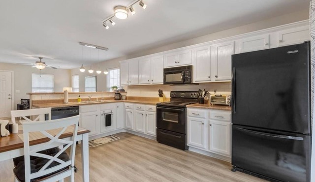 Cozy Murfreesboro Home
