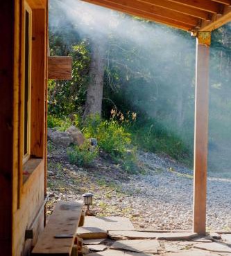 Cozy Nature Retreat Cabin with Fireplace